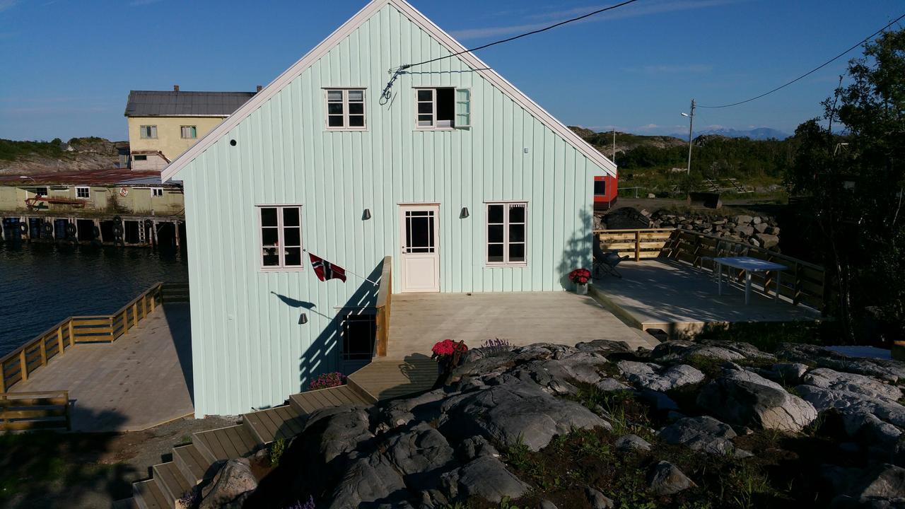 Lysvoldbrygga Bed and Breakfast Henningsvaer Exterior foto