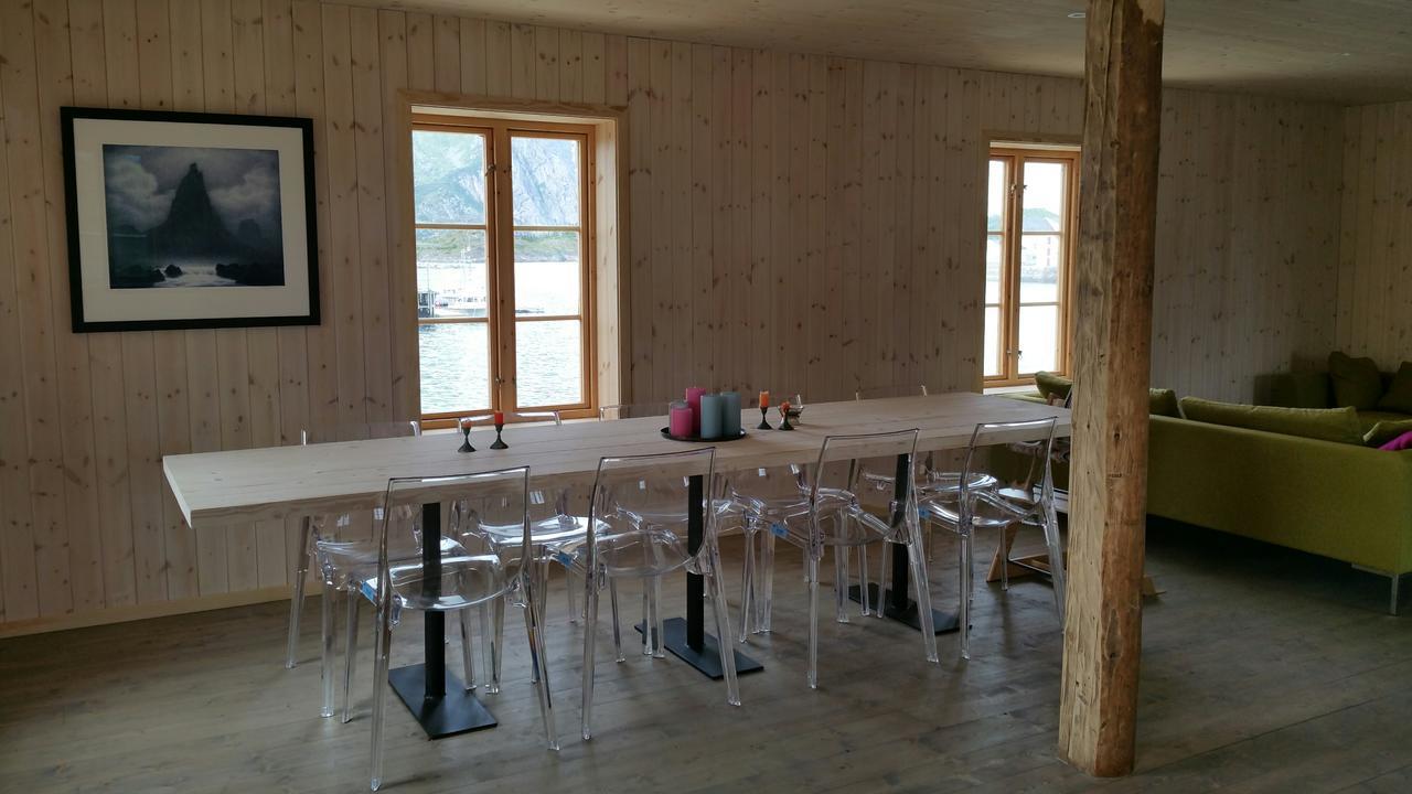 Lysvoldbrygga Bed and Breakfast Henningsvaer Exterior foto