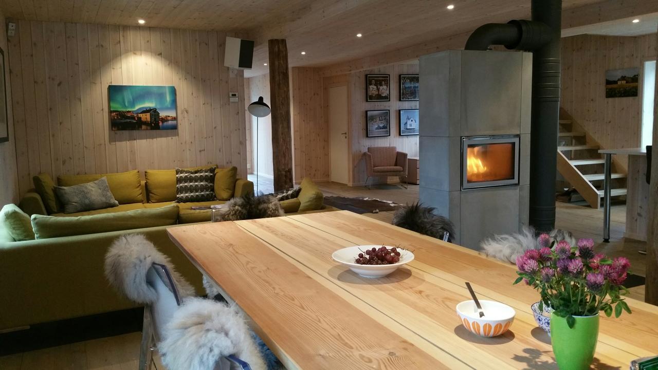 Lysvoldbrygga Bed and Breakfast Henningsvaer Exterior foto