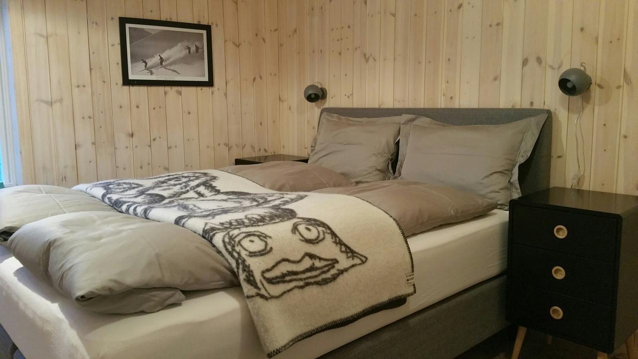 Lysvoldbrygga Bed and Breakfast Henningsvaer Exterior foto