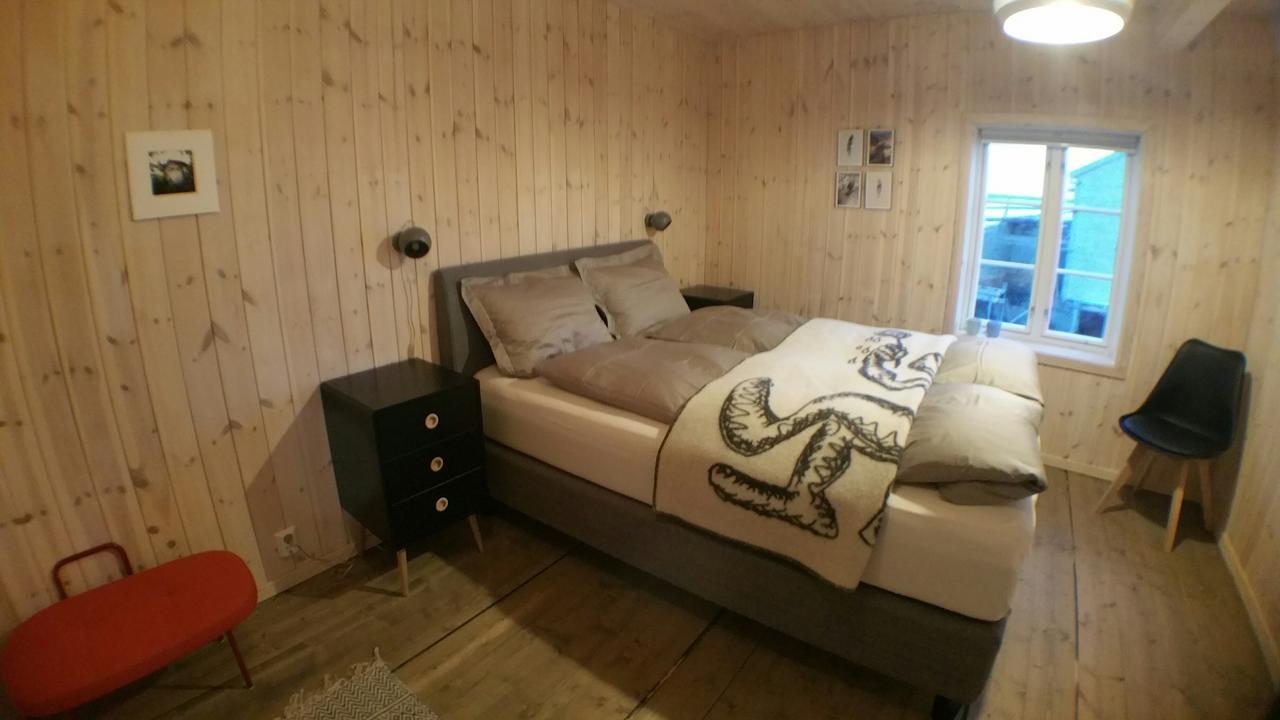 Lysvoldbrygga Bed and Breakfast Henningsvaer Exterior foto