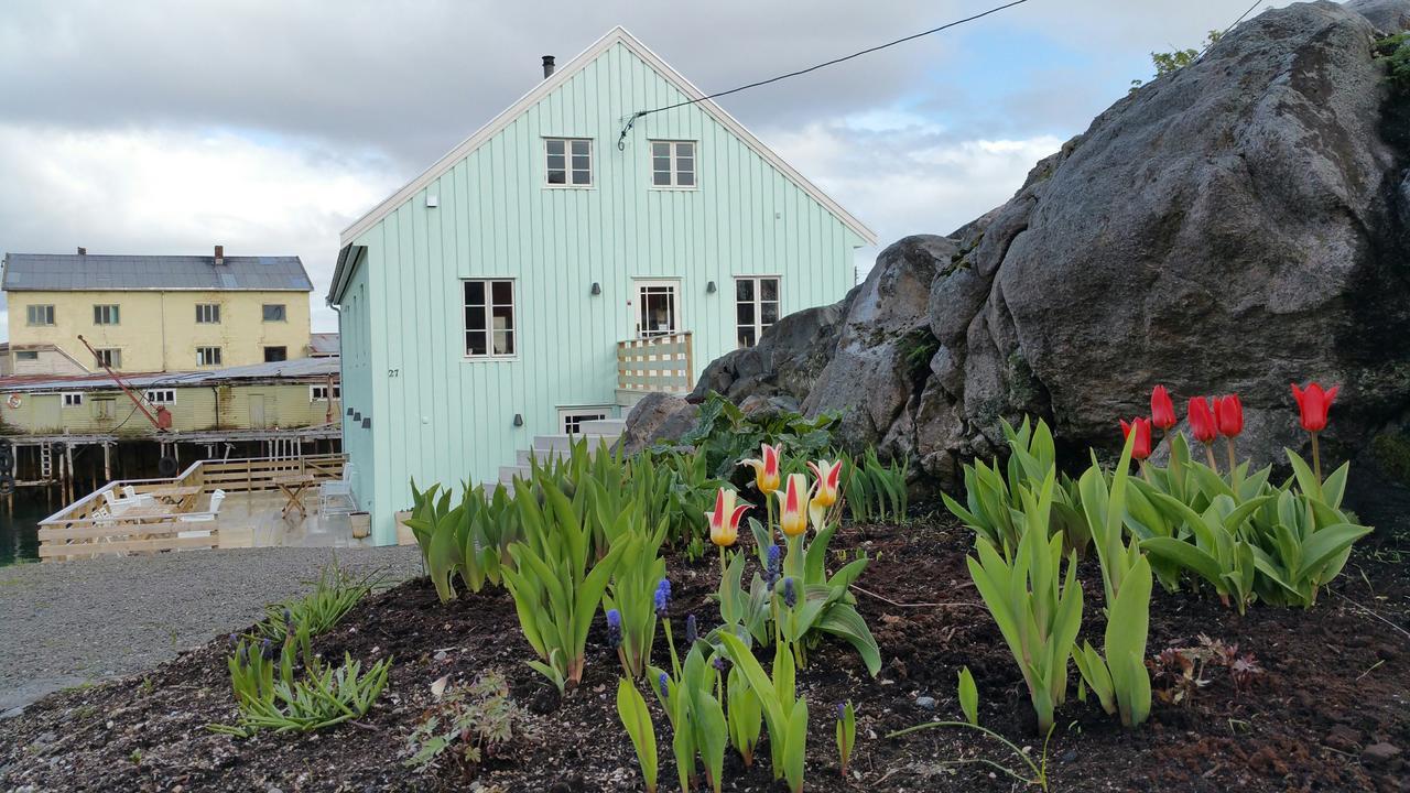 Lysvoldbrygga Bed and Breakfast Henningsvaer Exterior foto